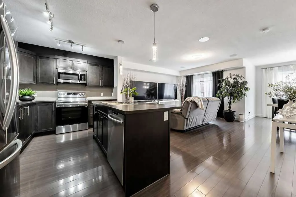 308 Redstone View