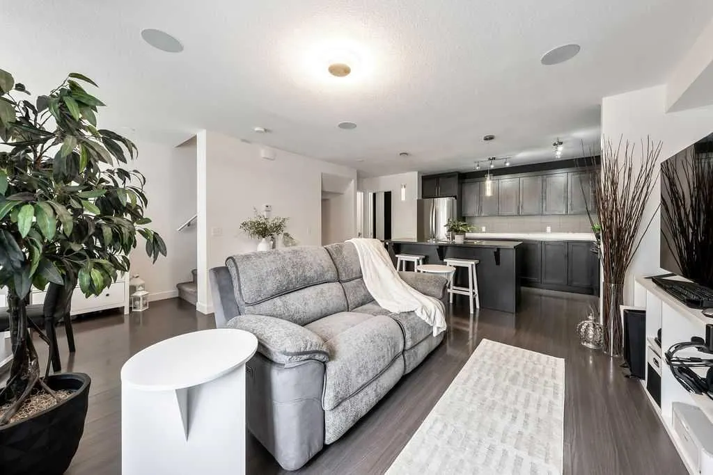 308 Redstone View