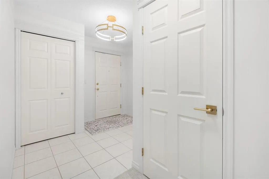 7451 Springbank Boulevard SW, #2205