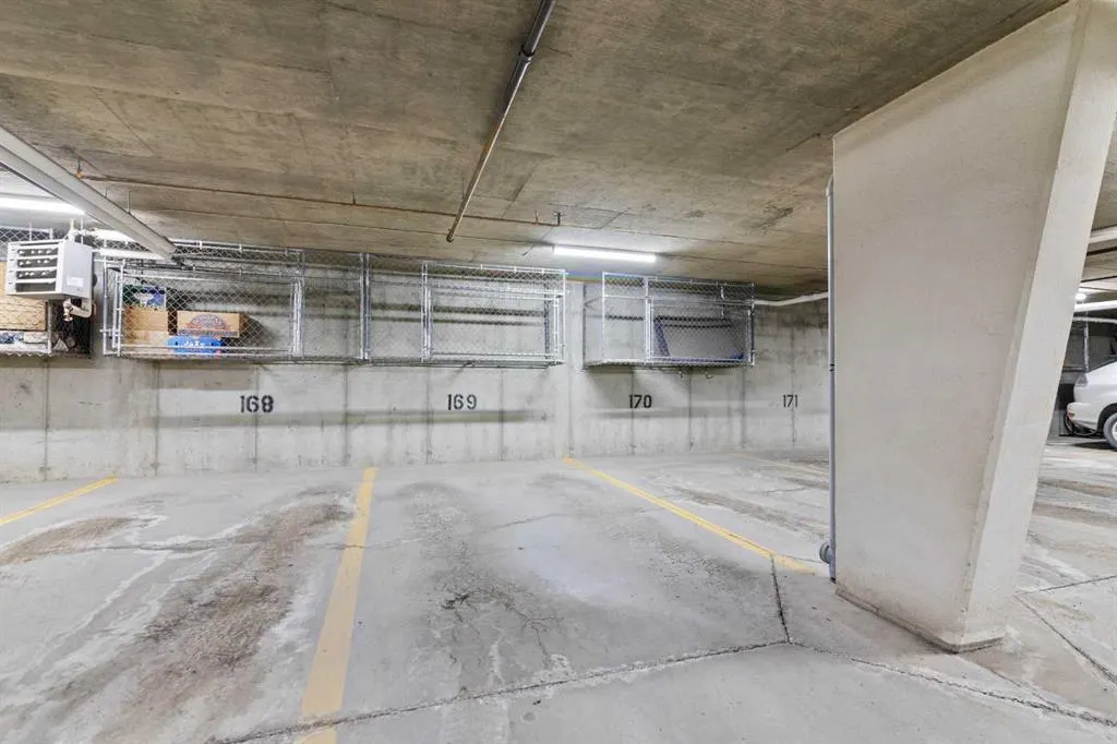 7451 Springbank Boulevard SW, #2205