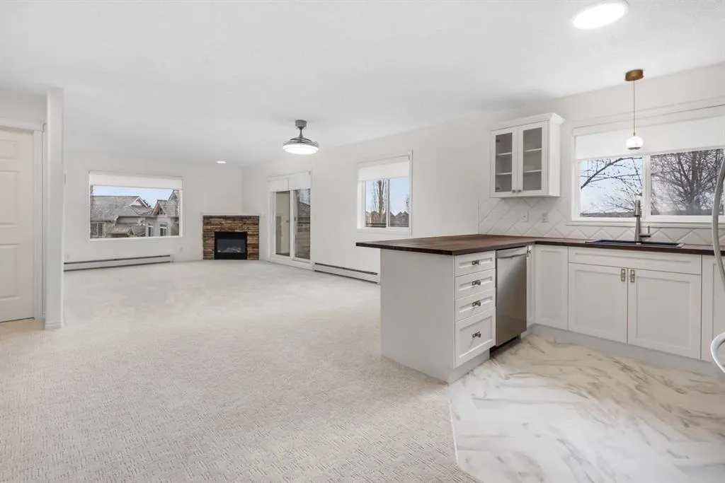 7451 Springbank Boulevard SW, #2205