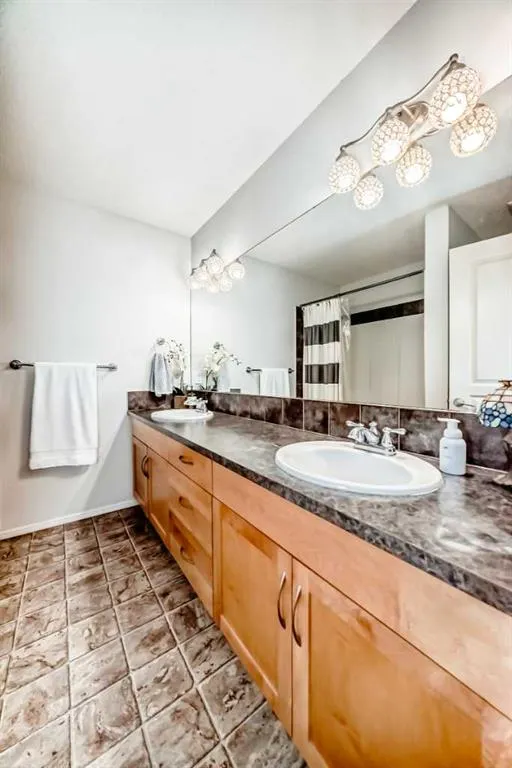 128 LAVENDER Way