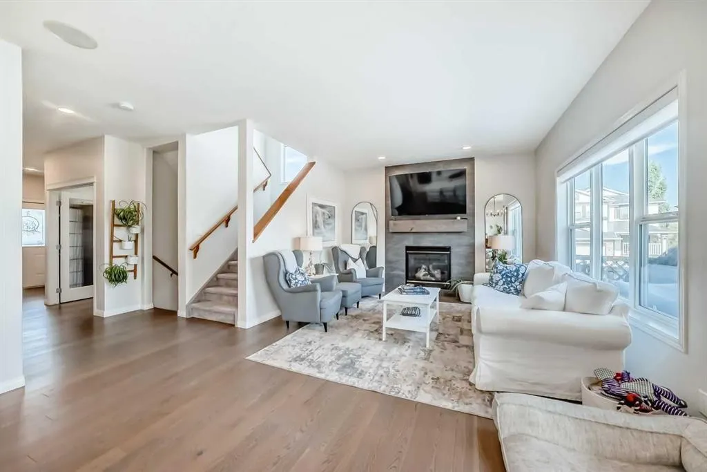 128 LAVENDER Way