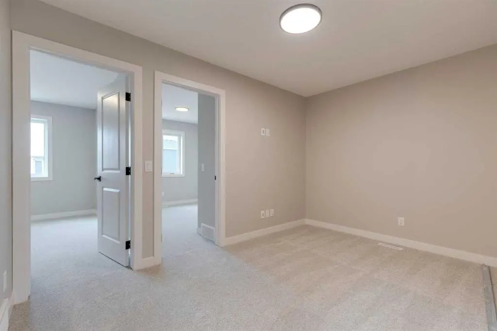 89 Ambleton Boulevard NW