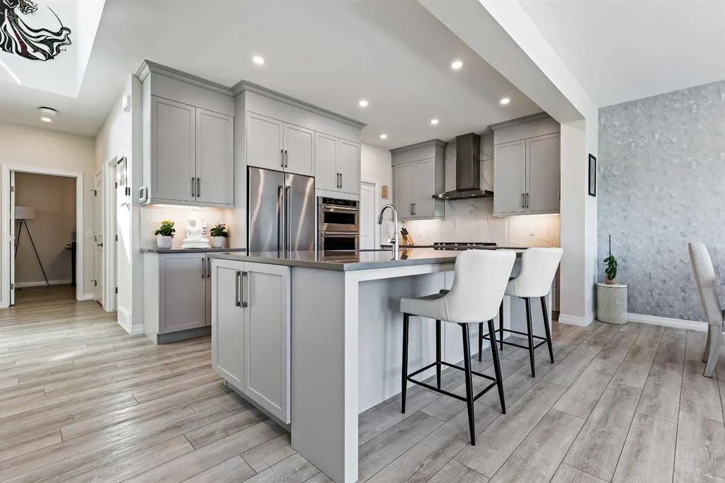 100 Magnolia Crescent SE