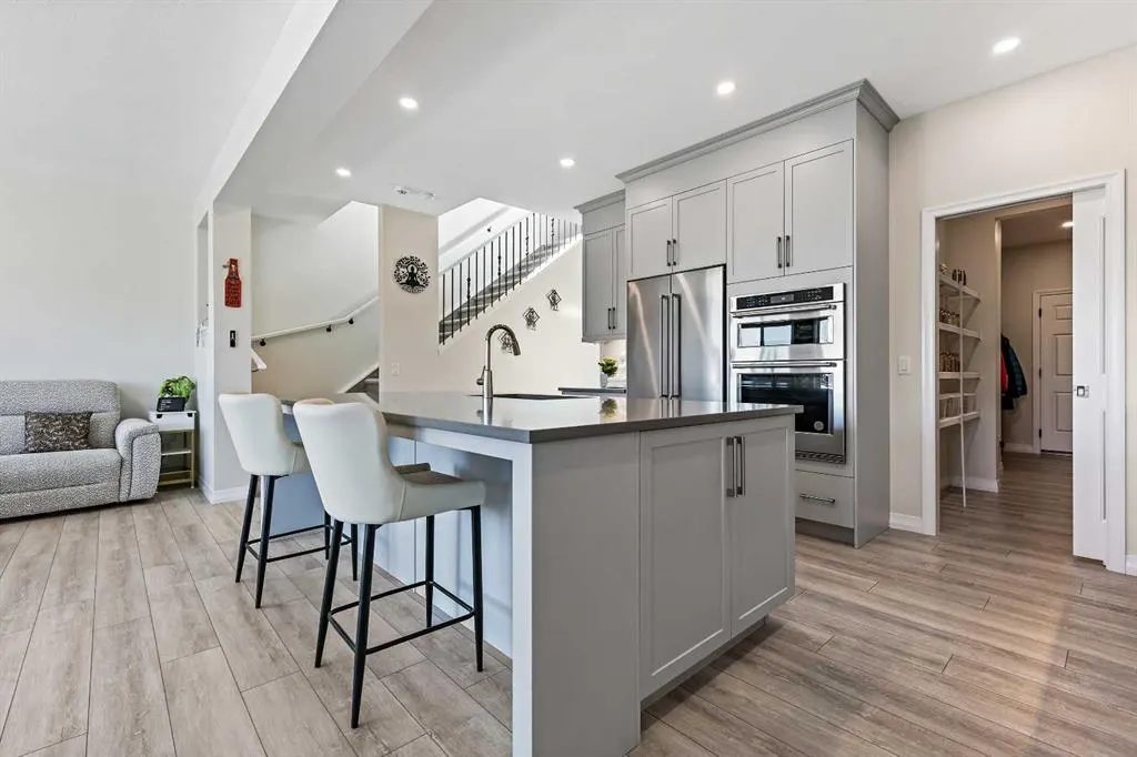 100 Magnolia Crescent SE