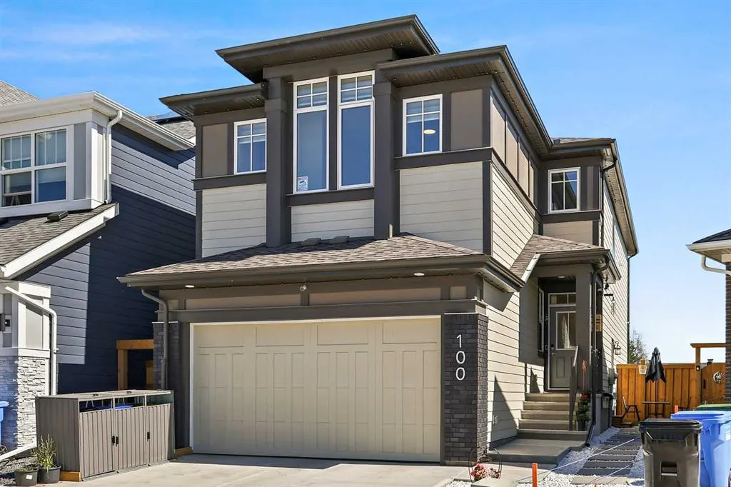 100 Magnolia Crescent SE