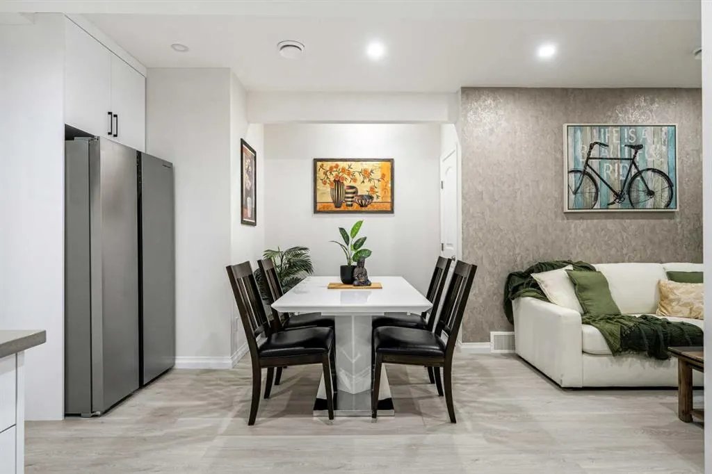 100 Magnolia Crescent SE