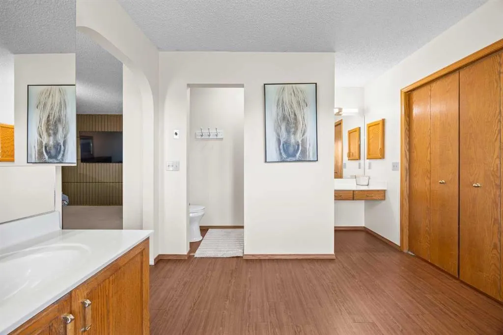 73 Riverview Close SE