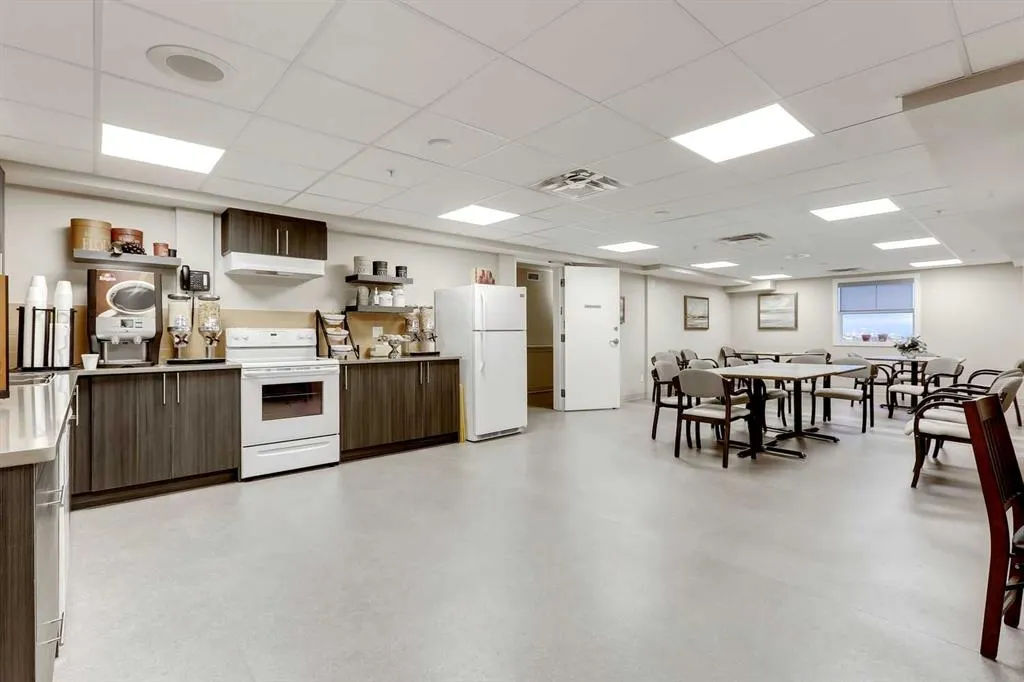 2635 Eversyde Avenue SW, #106