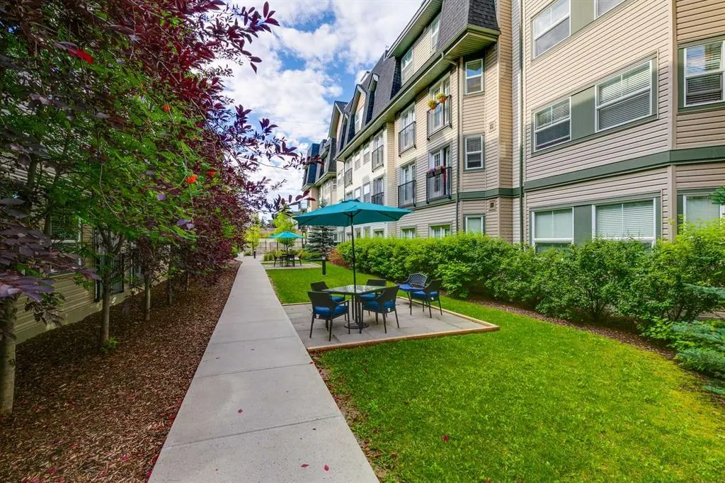 2635 Eversyde Avenue SW, #106