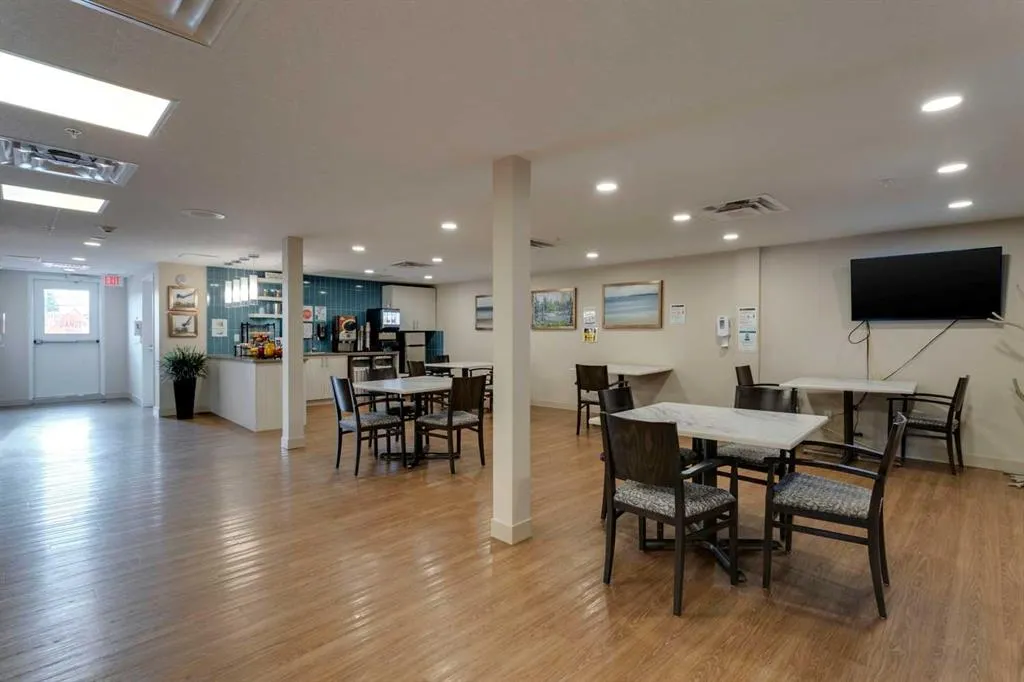 2635 Eversyde Avenue SW, #106