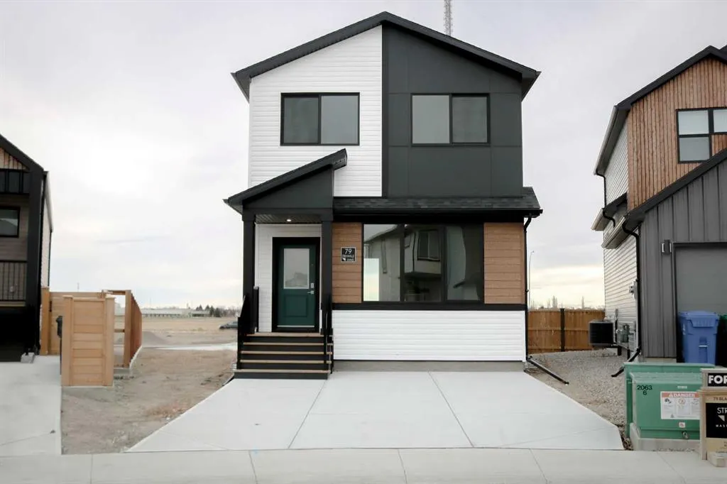 79 Blackwolf Pass N