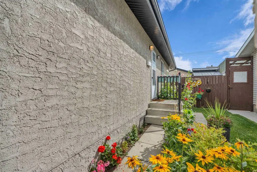 1411 Maitland Drive NE