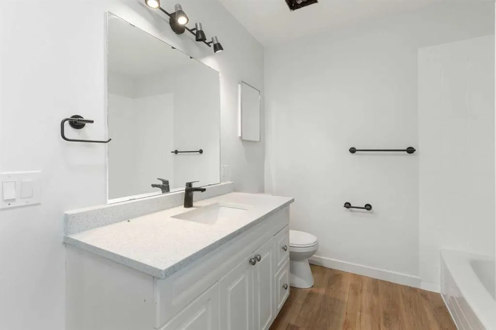 2520 Palliser Drive SW, #1005