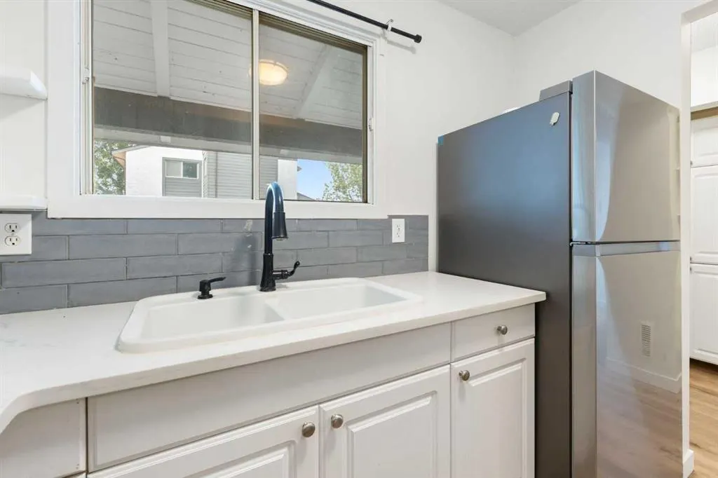 2520 Palliser Drive SW, #1005