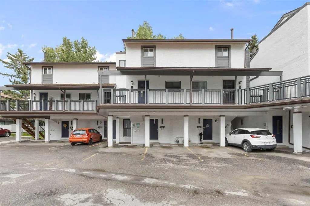 2520 Palliser Drive SW, #1005