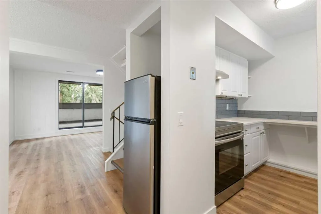 2520 Palliser Drive SW, #1005