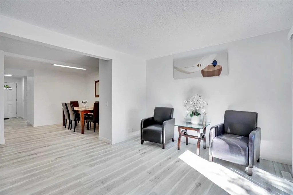200 Shawnessy Drive SW, #95