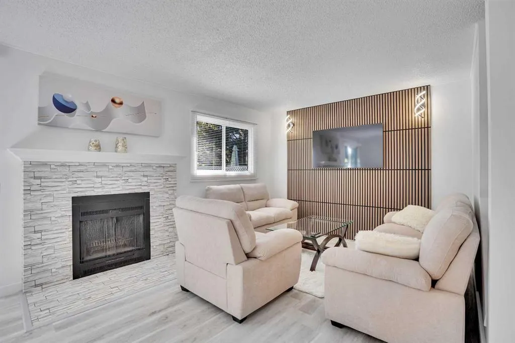 200 Shawnessy Drive SW, #95