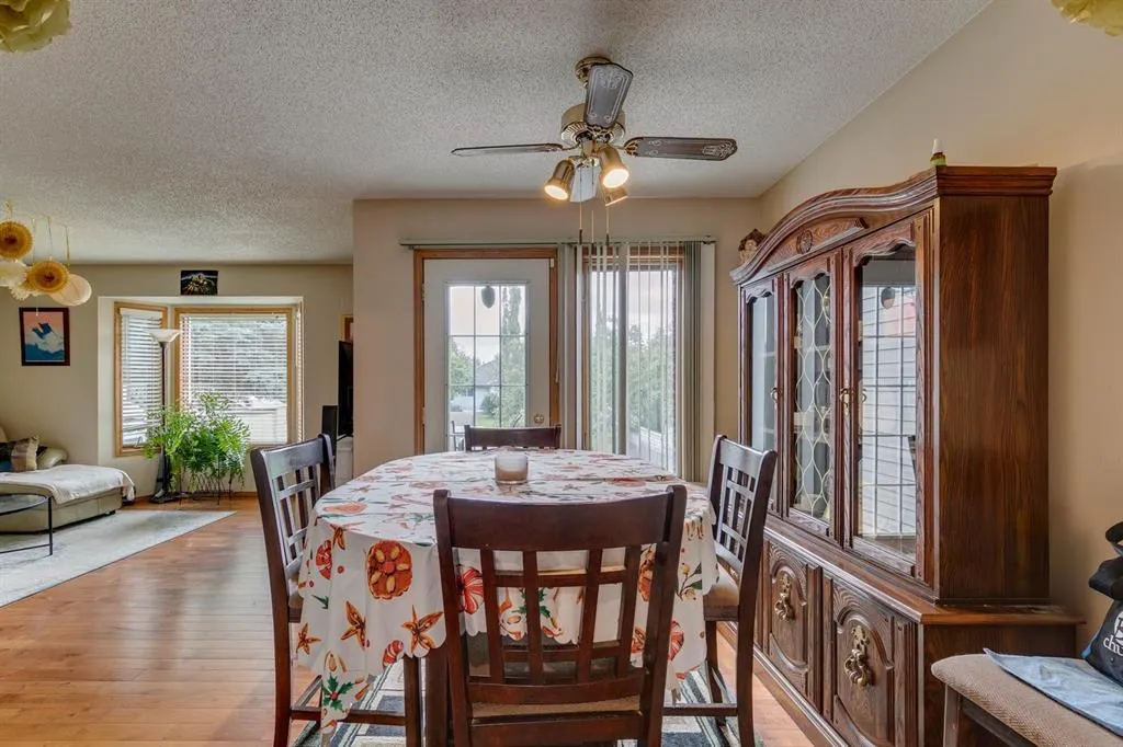 13 Emerald Court SE