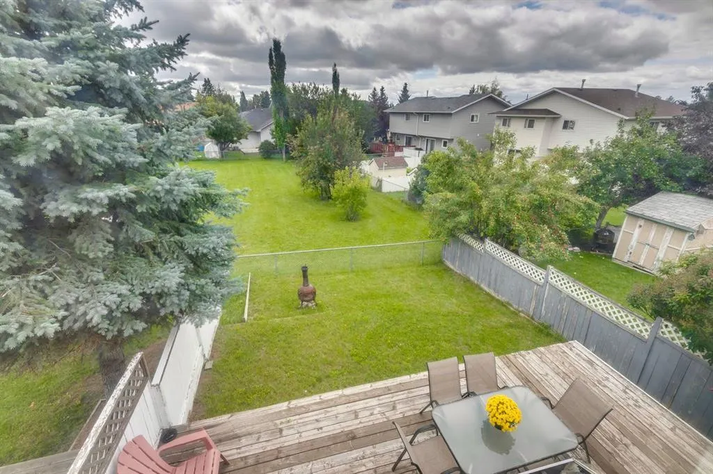 13 Emerald Court SE