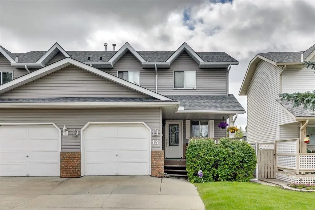 13 Emerald Court SE