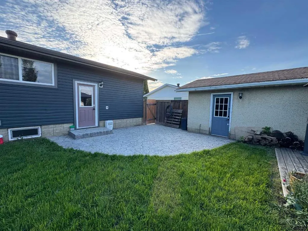 212 Silica Place