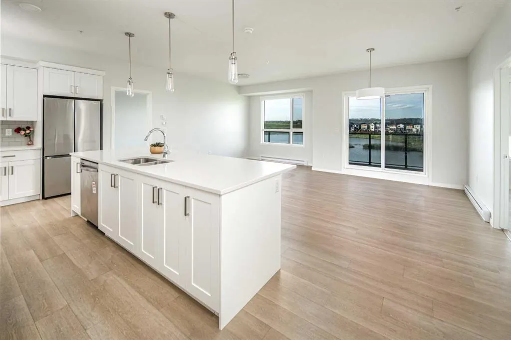 42 Cranbrook Gardens SE, #1208