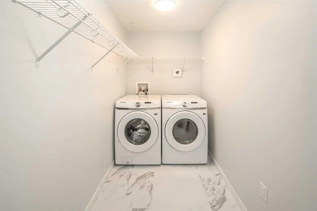42 Cranbrook Gardens SE, #1208