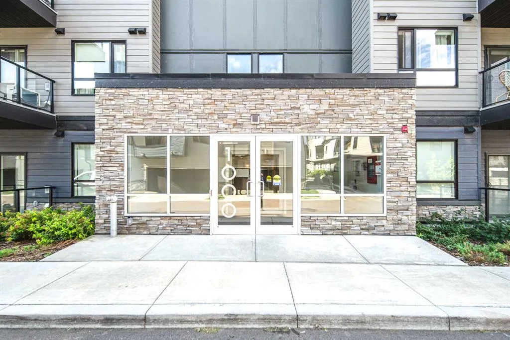 42 Cranbrook Gardens SE, #1208