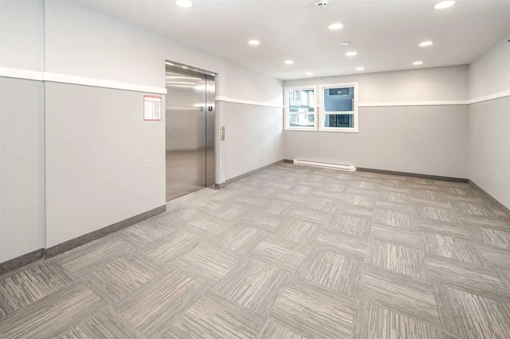 42 Cranbrook Gardens SE, #1208