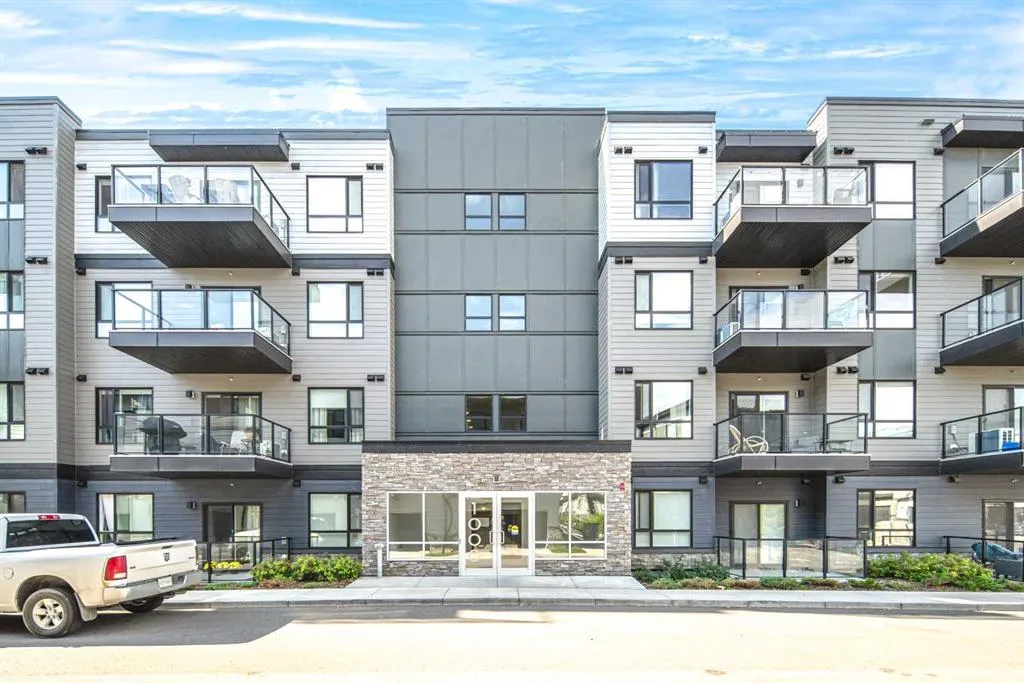 42 Cranbrook Gardens SE, #1208