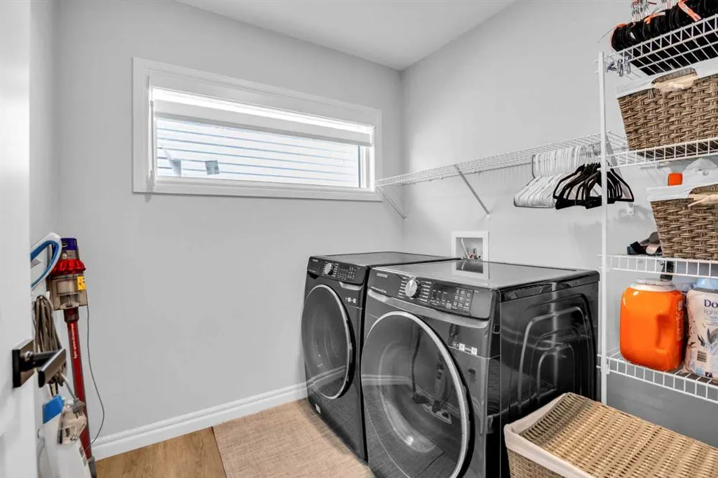 21 Ambleside Crescent NW