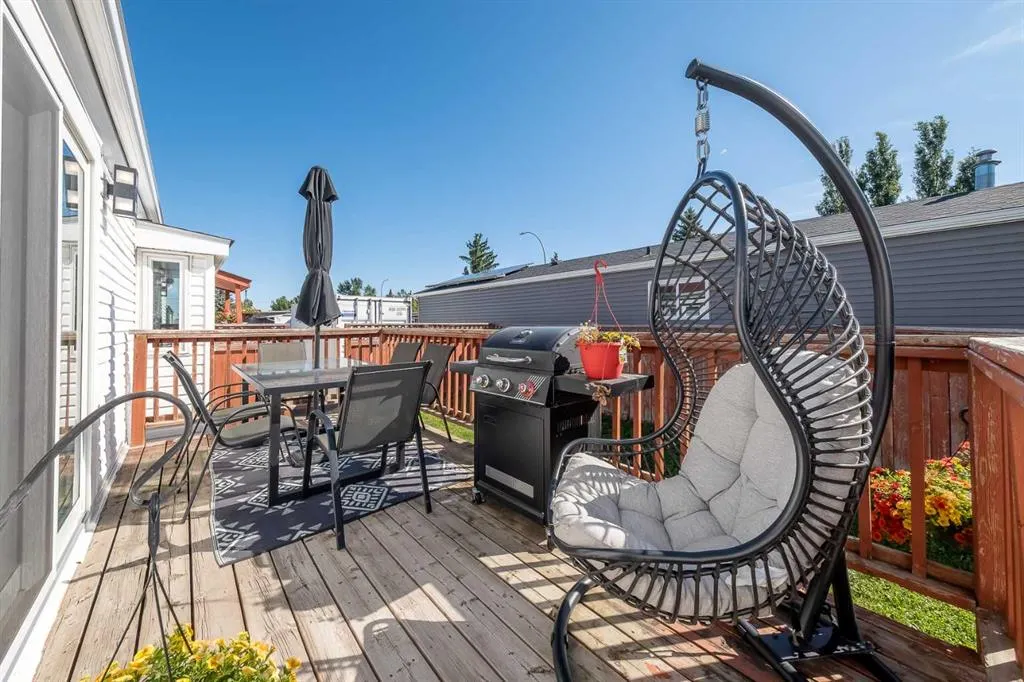 921 Briarwood Crescent