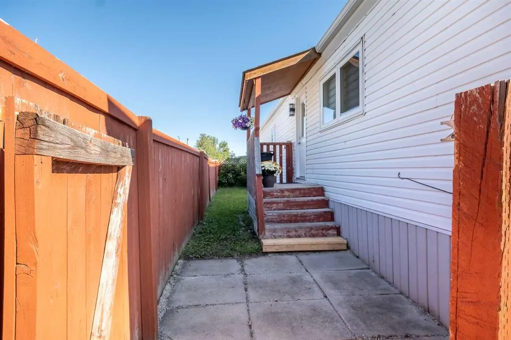 921 Briarwood Crescent