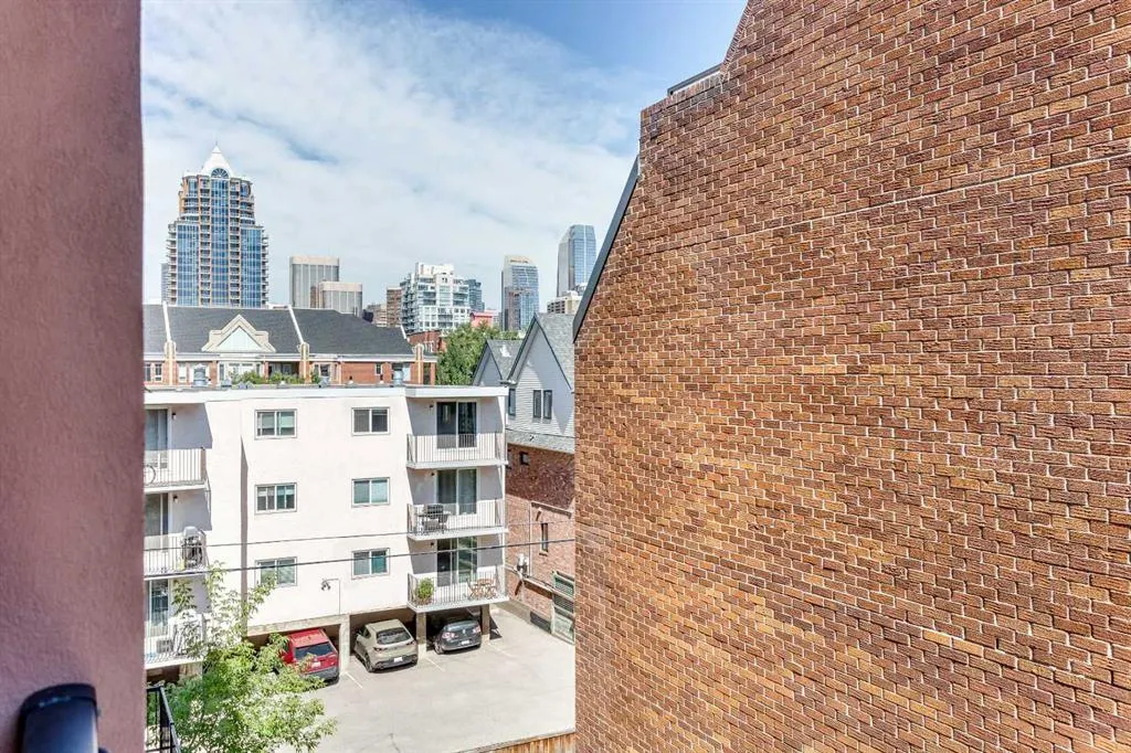 836 Royal Avenue SW, #310