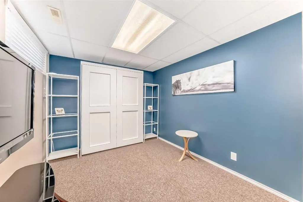 1 Spring Meadows Bay