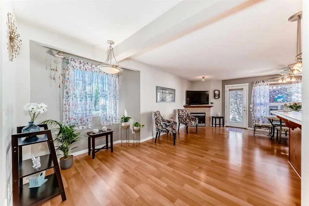 1 Spring Meadows Bay