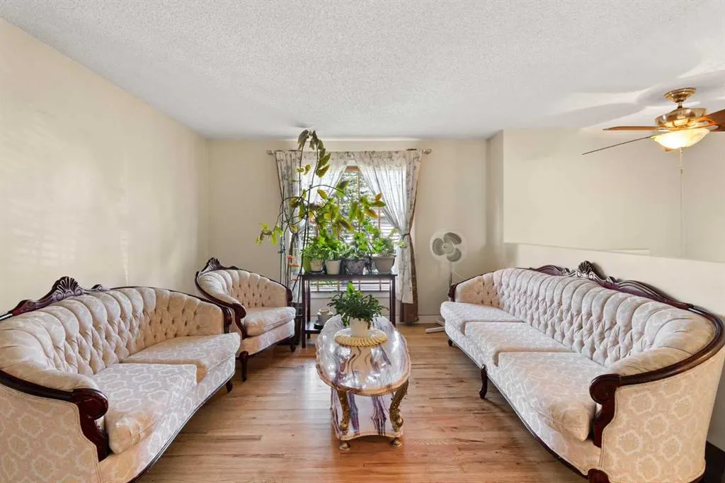 84 Fallswater Road NE