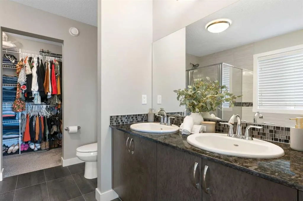 452 Hillcrest Manor SW