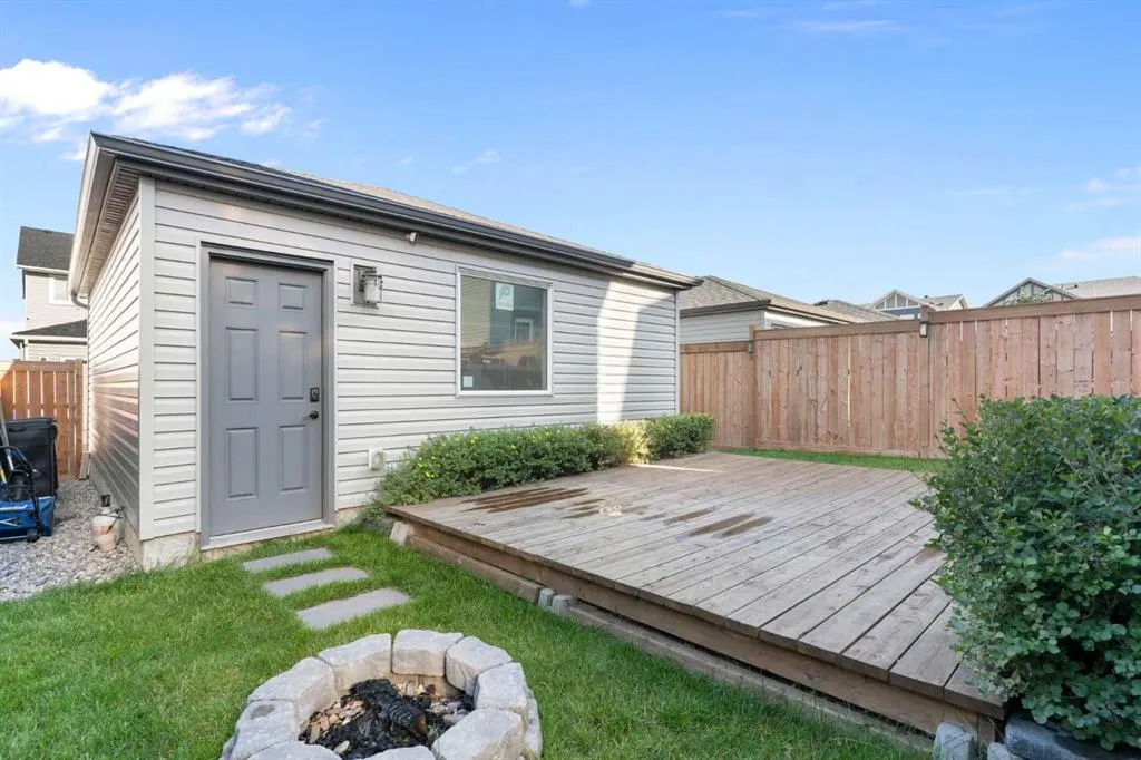 452 Hillcrest Manor SW