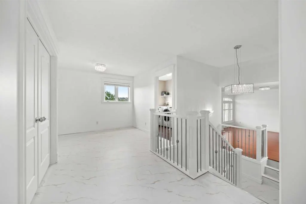 15 Spring Willow Way SW