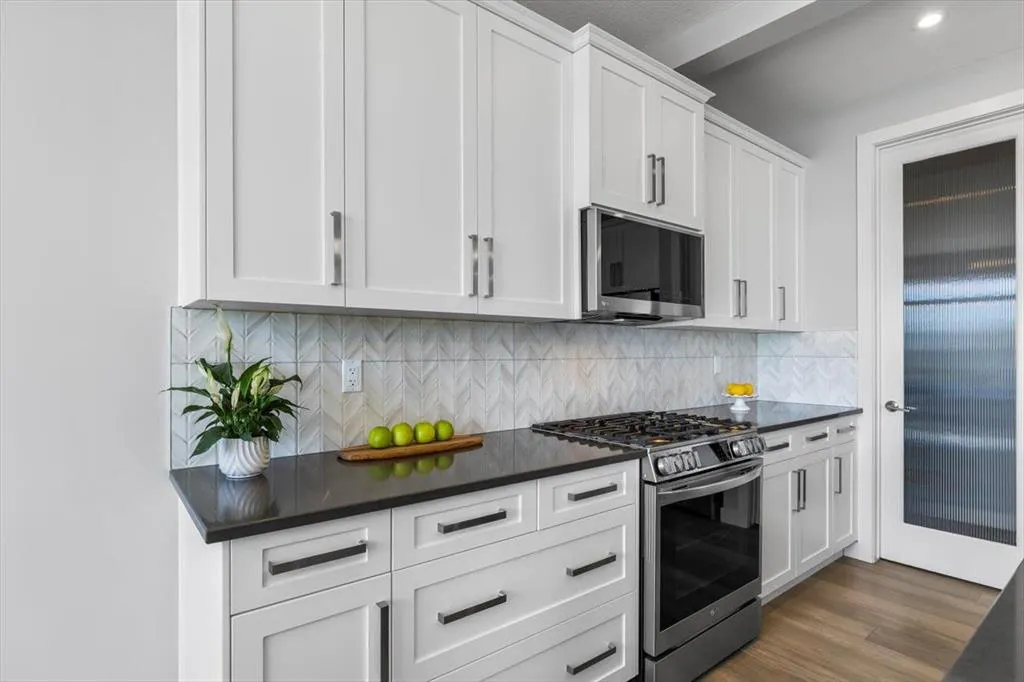 363 Precedence Hill