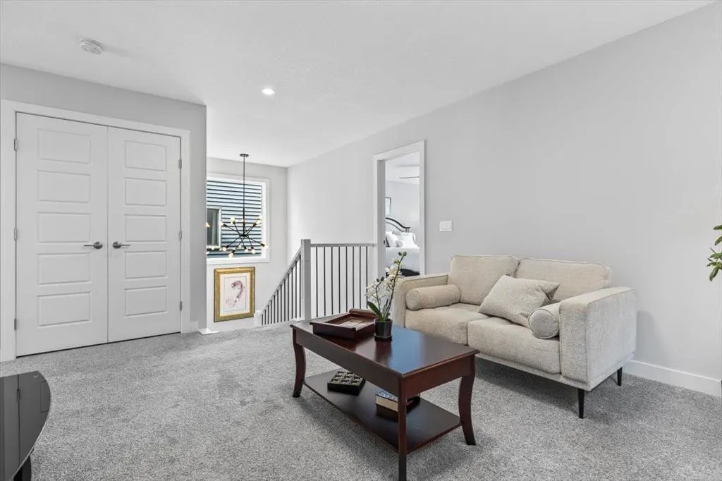 363 Precedence Hill