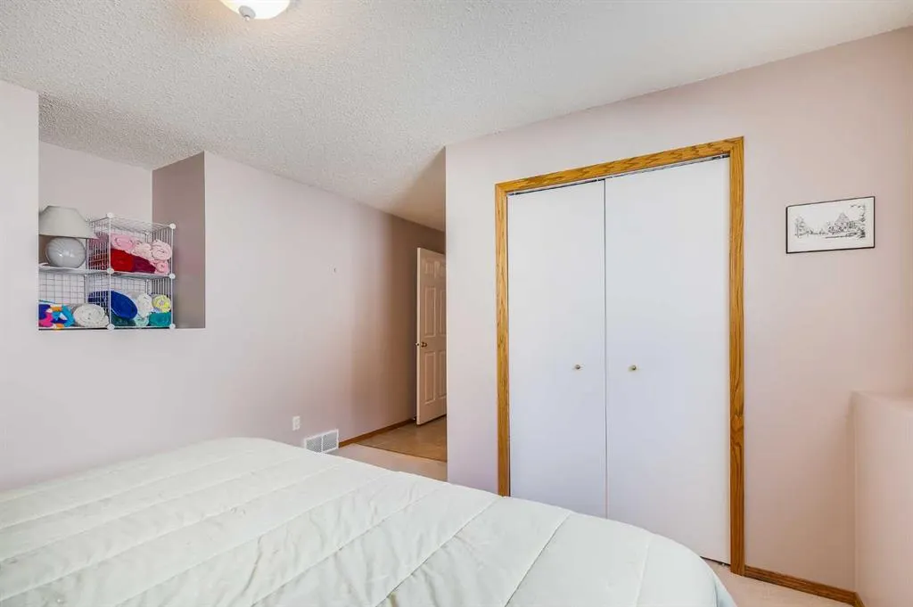 67 Douglas Park Boulevard SE