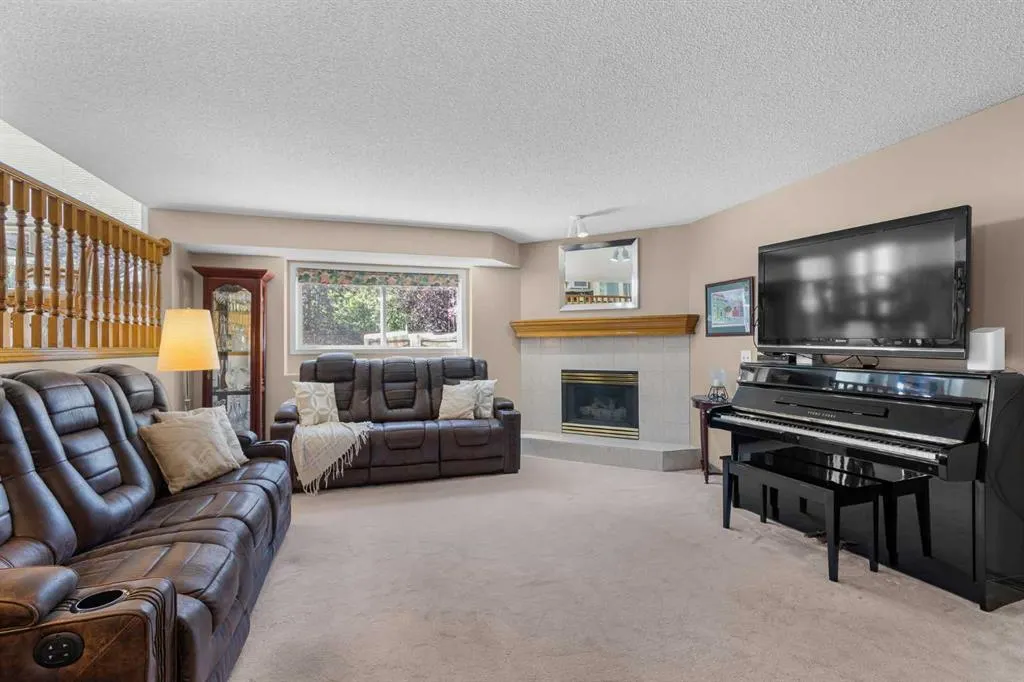 67 Douglas Park Boulevard SE