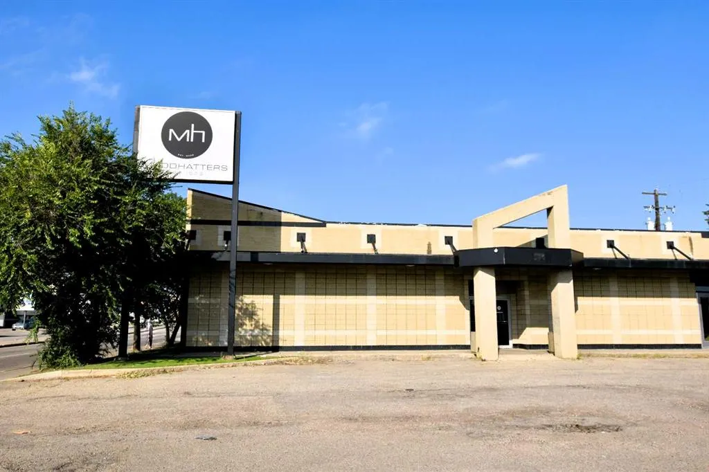 10512 100 Avenue