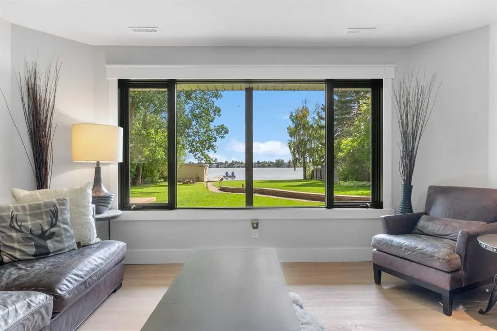 732 West Chestermere Drive