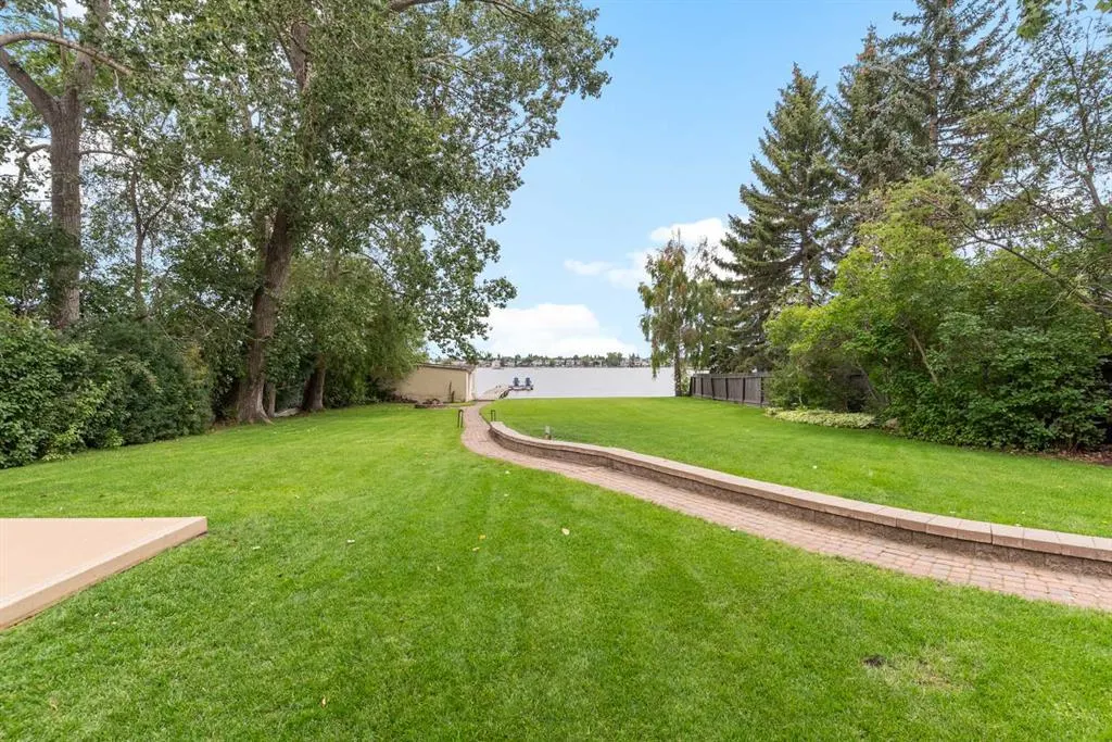 732 West Chestermere Drive